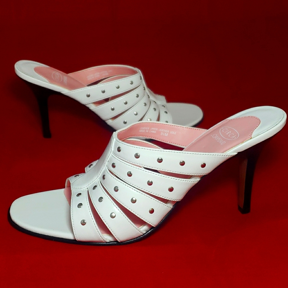 Circa Joan & David Charisma